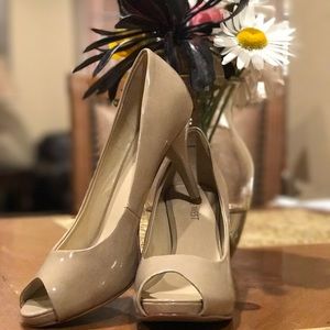 7.5-  NINE WEST PUMPS
